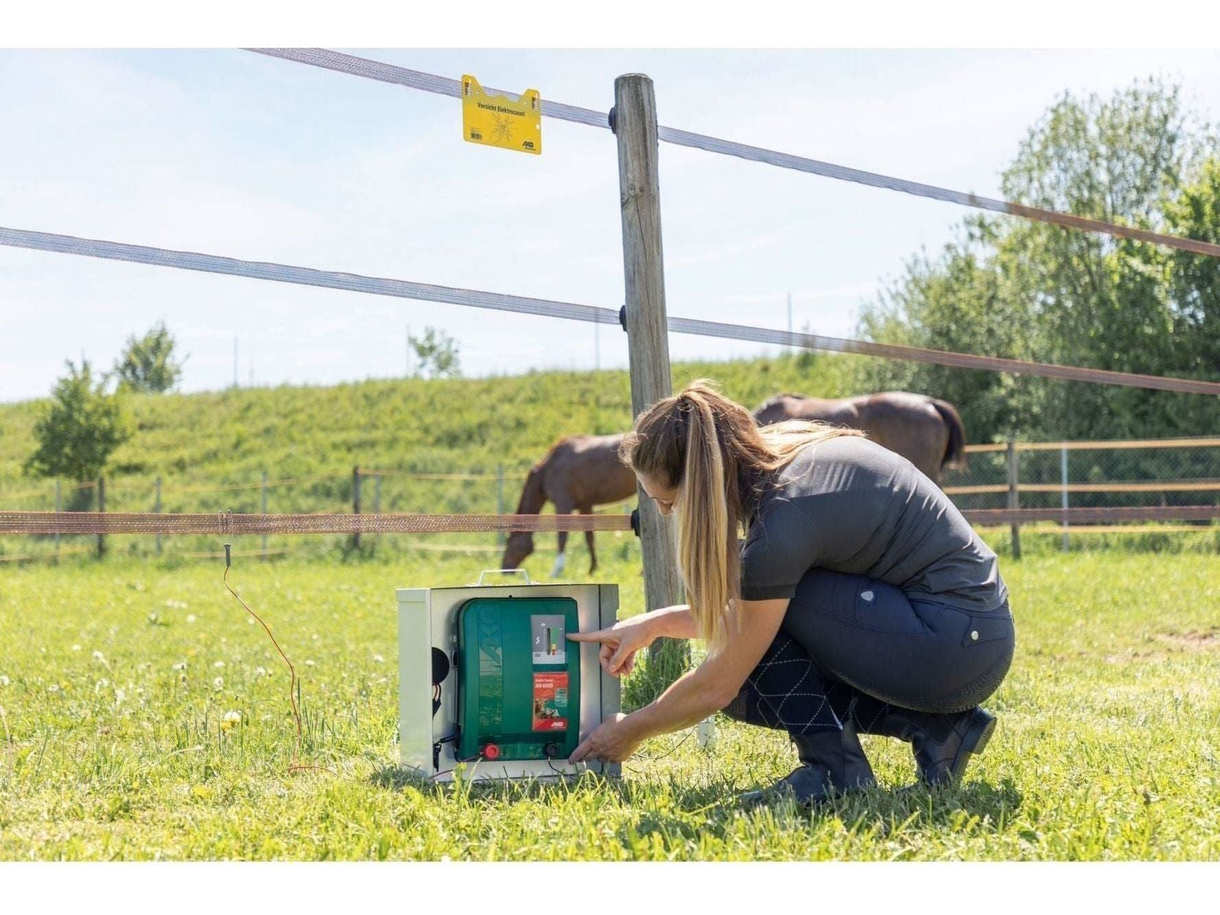 AKO Metall-Akkukasten für Weidezaungerät
