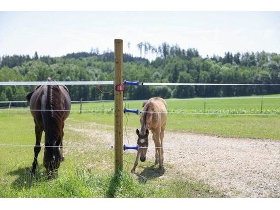 AKO Smart Satellite Zaun- und Batterieprüfer