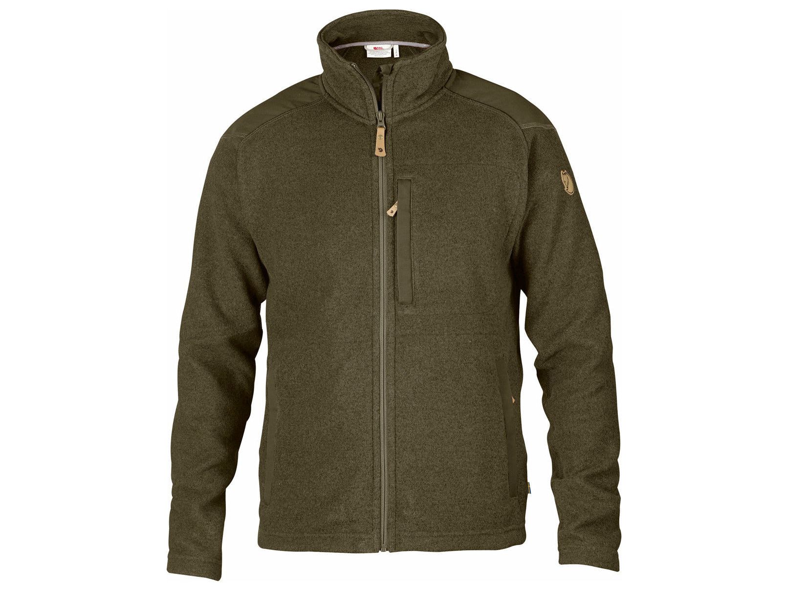 Die Buck Fleece Jacke für Herren von Fjällräven ist eine wärmende Fleecejacke mit verstärktem Schulterbereich aus G-1000 – hält Dich warm bei allen Arbeiten rund um Dein Pferd