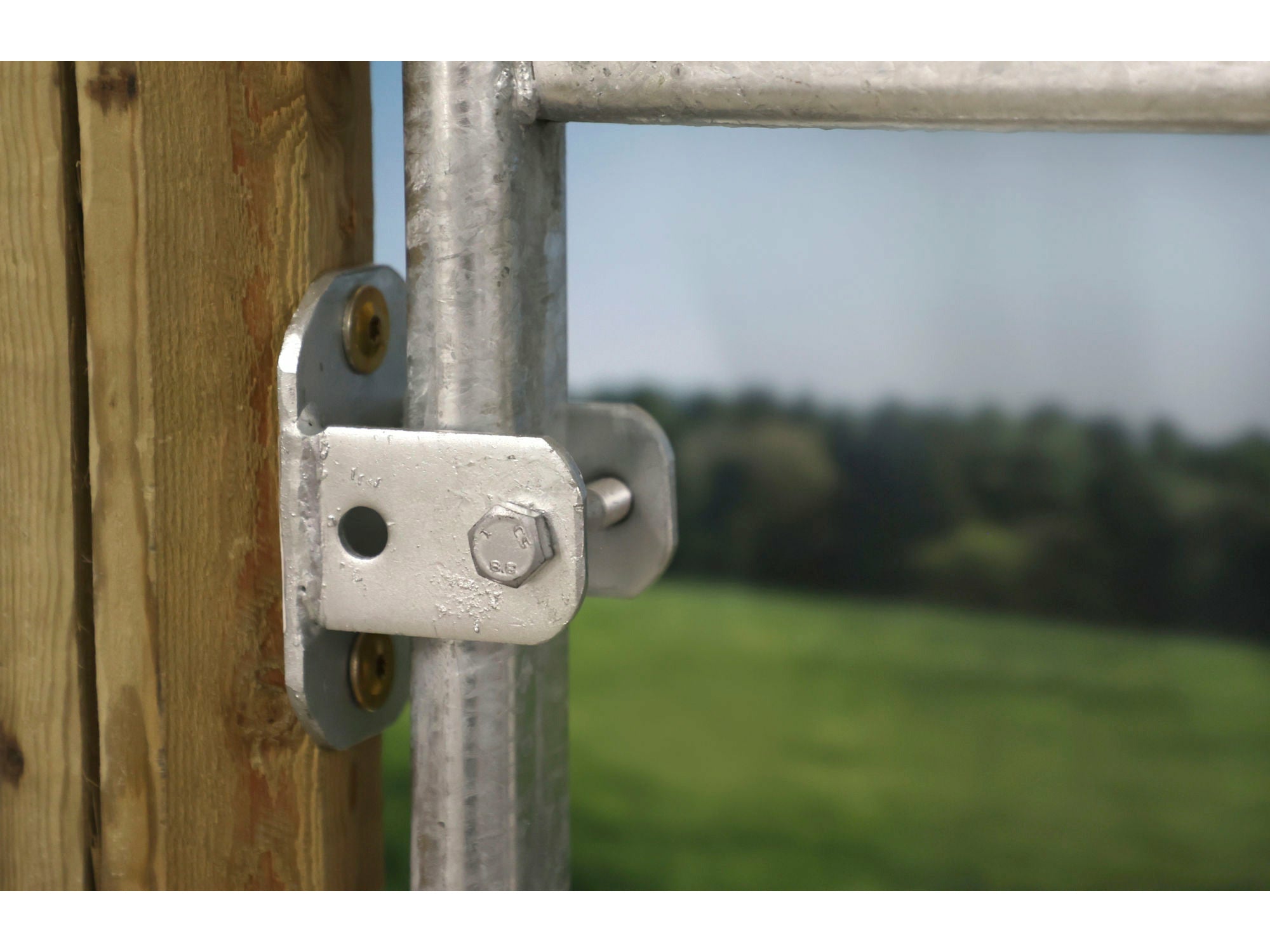 Wall/floor mount for pasture panel