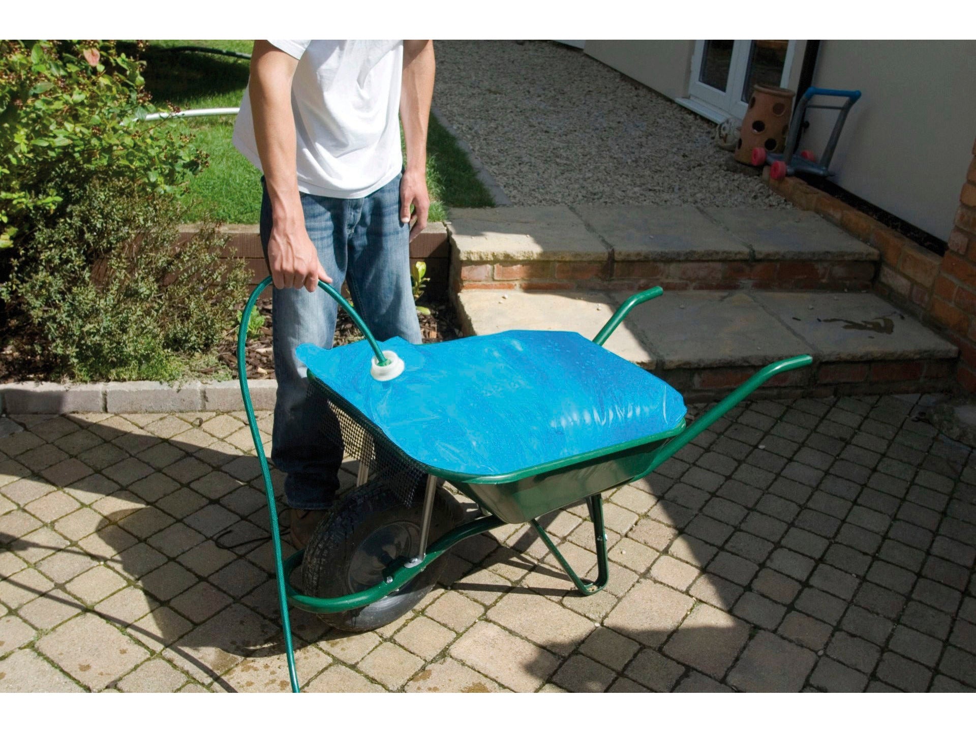 Conteneur d'eau Cheval Islandais H2GoBag pour brouettes