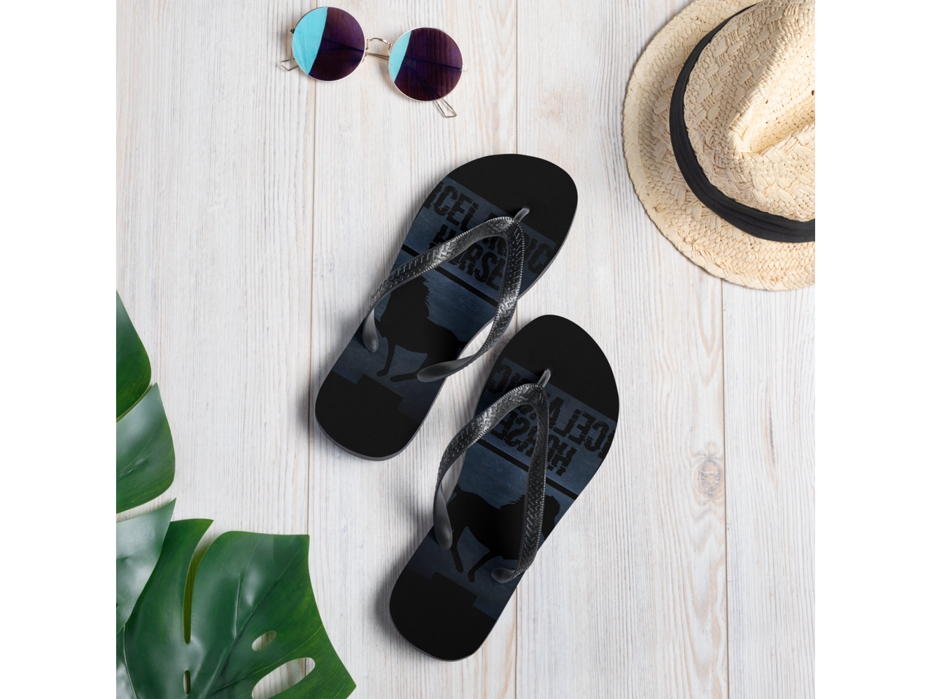 Icelandic Horse: Islandpferd Pony Merch Flip-Flops