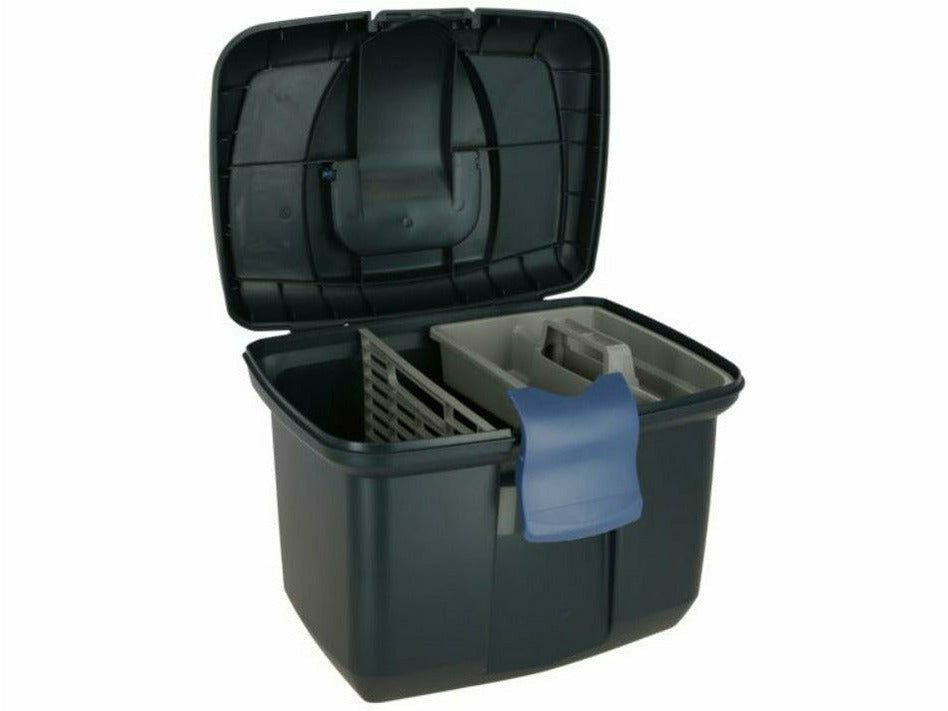 Putzbox "Master" große Putzbox mit praktischer Inneneinteilung Trennwand sichert aufrecht stehende Flaschen herausnehmbares Kleinteilefach Pinselhalter stabiler Frontverschluß große Putzbox in moderner Form- und Farbgebung durch die optimalen Maße und einer zusätzlichen Trennwand finden auch aufrecht gestellte Flaschen ihren Platz