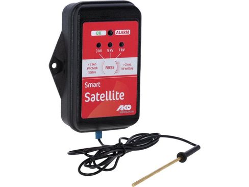 Der AKO Smart Satellite Zaun- und Batterieprüfer zur Verbindung mit der Kerbl Welt App bietet Dir die Möglichkeit, die Zaunspannung Deiner Pferdeweide jederzeit in Echtzeit und ortsunabhängig zu kontrollie